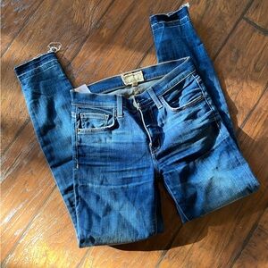 Current/Elliott skinny jeans. Size 24. High Waist Stiletto. Medium blue rinse.